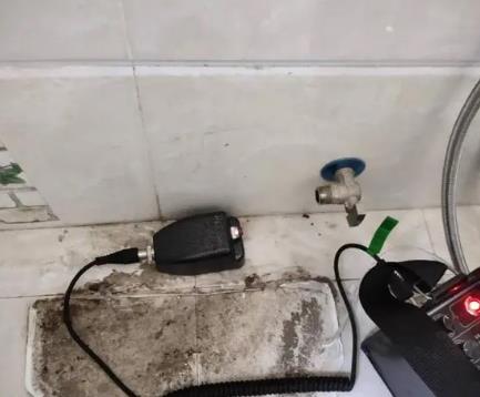 江都屋顶漏水维修公司分享下卫生间漏水的危害及解决方法